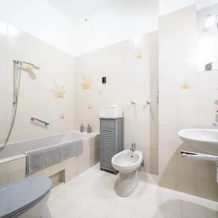 Pozsonyi Street 3br, Balcony Family Retreat Budapešť